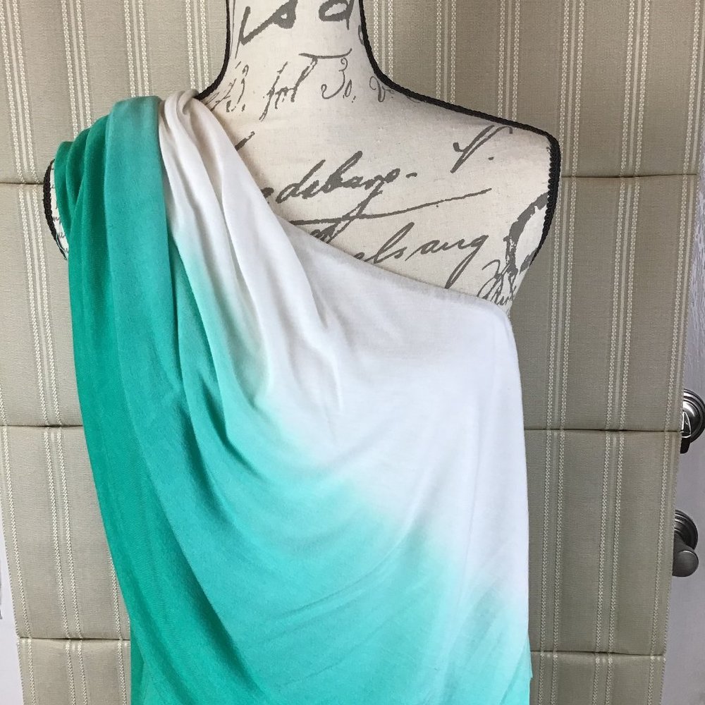 Green and White Ombre Top - Picture 3 of 9